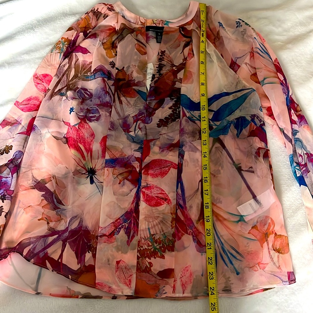 WHBM Camellia Pleated Blouse - Picture 8 of 9